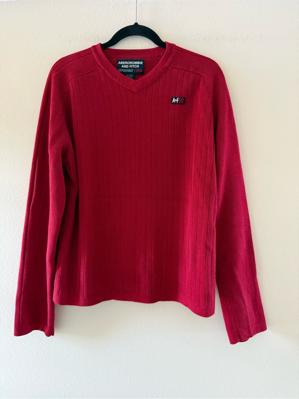 Abercrombie & Fitch Vintage Men’s Red V-Neck Ribbed Heavyweight Sweater